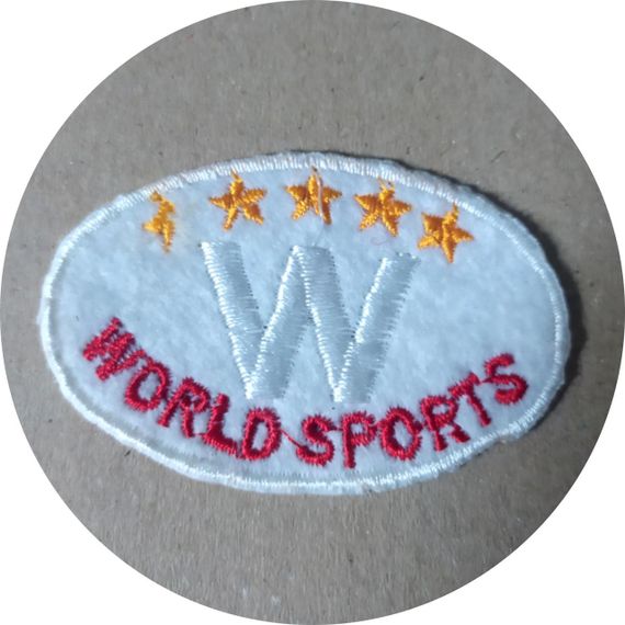 Нашивка на одежду (термо) World Sports 70*45 мм Білий