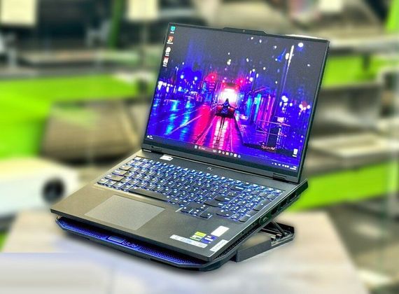 Игровой ноутбук Б-класс Lenovo Legion Pro 7 16IRX8H / 16" (2560x1600) IPS / Intel Core i9-13900HX (24 (32) ядра по 3.9 - 5.4 GHz) / 16 GB DDR5 / 1000 GB SSD M.2 / nVidia GeForce RTX 4080, 12 GB GDDR6, 192-bit / WebCam / Win 11 Pro б/у | Зображення 3