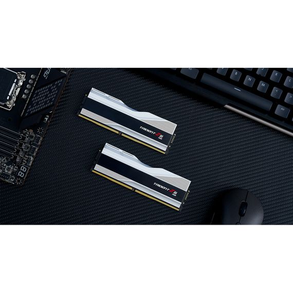 Модуль пам'яті для комп'ютера DDR5 32GB (2x16GB) 7600 MHz Trident Z5 RGB Silver G.Skill (F5-7600J3646G16GX2-TZ5RS) | Зображення 6