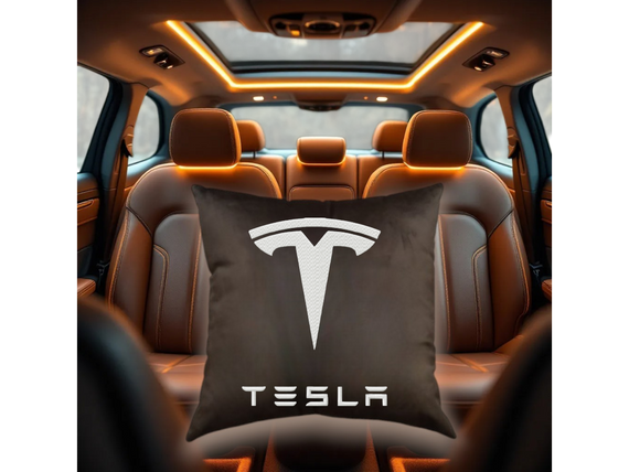 Авто Подушка c вышивкой логотипа марки Тесла Tesla коричневый автомобилисту 02222