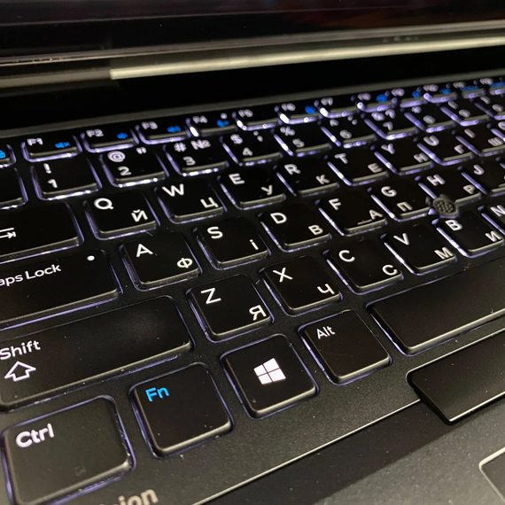 Мобильная рабочая станция Б-класс Dell Precision 7530 / 15.6" (3840x2160) IPS / Intel Core i7-8850H (6 (12) ядра по 2.6 - 4.3 GHz) / 16 GB DDR4 / 256 GB SSD / nVidia Quadro P2000, 4 GB GDDR5, 128-bit / HDMI / WebCam б/у + Подарок Беспроводная мышь / USB | Зображення 5