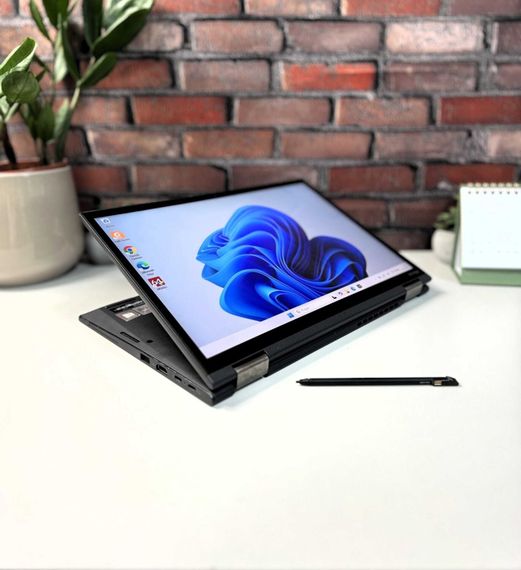 Ультрабук-трансформер Lenovo ThinkPad X13 Yoga Gen2 / 13.3" (1920x1080) IPS Touch / Intel Core i5-1145G7 (4 (8) ядра по 4.4 GHz) / 16 GB DDR4 / 256 GB SSD / Intel Iris Xe Graphics / WebCam / Стилус / Windows 10 Pro б/в | Зображення 4