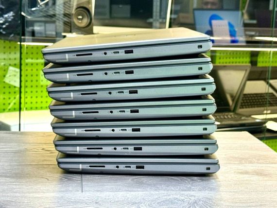 Мобильная рабочая станция Dell Precision 7780 / 17.3" (1920x1080) IPS / Intel Core i9-13950HX (24 (32) ядра по 2.2 - 5.5 GHz) / 128 GB DDR5 / 512 GB SSD M.2 / nVidia Quadro RTX 5000, 16 GB GDDR6, 256-bit / WebCam / Win 11 Pro б/у | Зображення 7