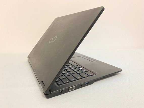 Ноутбук Б-клас Fujitsu LifeBook U748 / 14" (1920x1080) IPS / Intel Core i5-7200U (2 (4) ядра по 2.5 - 3.1 GHz) / 8 GB DDR4 / 256 GB SSD / Intel HD Graphics 620 / WebCam б/в | Зображення 5