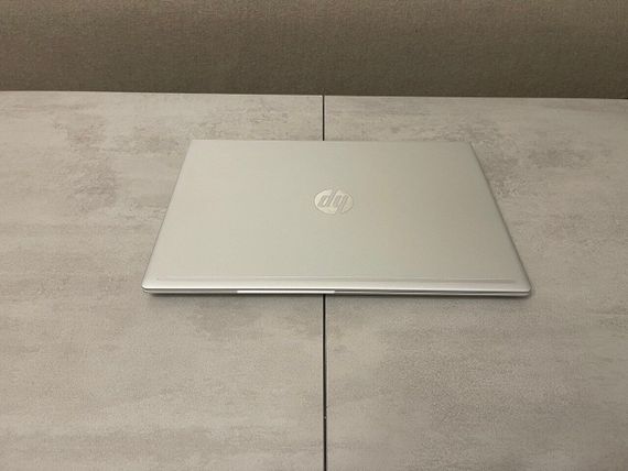 Ноутбук HP ProBook 450 G7 / 15.6" (1920x1080) IPS / Intel Core i5-10210U (4 (8) ядра по 1.6 - 4.2 GHz) / 16 GB DDR4 / 256 GB SSD M.2 / Intel UHD Graphics / WebCam / Fingerprint б/в + Подарунок Дротова миша / USB | Зображення 6
