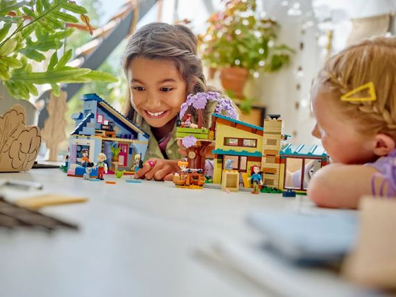 Конструктор LEGO Friends Родинні будинки Оллі й Пейслі (42620) | Зображення 9