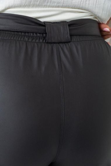 Брюки из искусственной кожи женские  цвет черный 102R5145 | Зображення 4