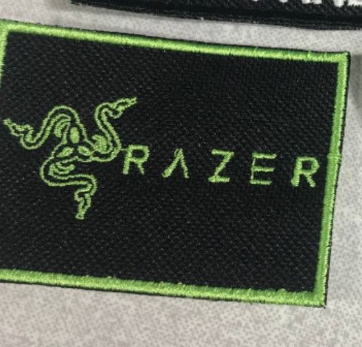 Шеврон Razer