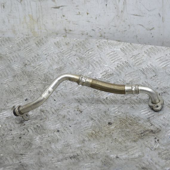 Трубка масляна 1.4 TSI Volkswagen Golf Passat 2005-2018 Трубка зливу масла з турбіни Фольксваген 03C145735C