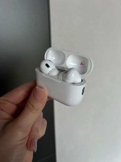 Набор 5 в 1 часы + наушники + беспроводной павербанк + кабель для беспроводной зарядки телефона + зарядное устройство | Зображення 5