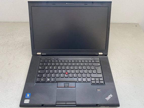 Ноутбук Lenovo ThinkPad T530i / 15.6" (1366x768) TN / Intel Core i5-3320M (2 (4) ядра по 2.6 - 3.3 GHz) / 8 GB DDR3 / 120 GB SSD / Intel HD Graphics 4000 / VGA б/в | Зображення 1