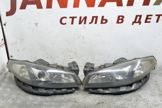 Фари Renault Laguna II 2005-2007 рестайл ксенон Фара ліва права Рено Лагуна 2 8200354740