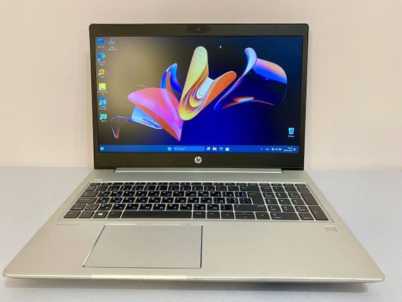 Ультрабук HP ProBook 455 G7 / 15.6" (1366x768) TN / AMD Ryzen 3 4300U (4 ядра по 2.7 - 3.7 GHz) / 8 GB DDR4 / 128 GB SSD / AMD Radeon Graphics / WebCam / HDMI б/у | Зображення 1