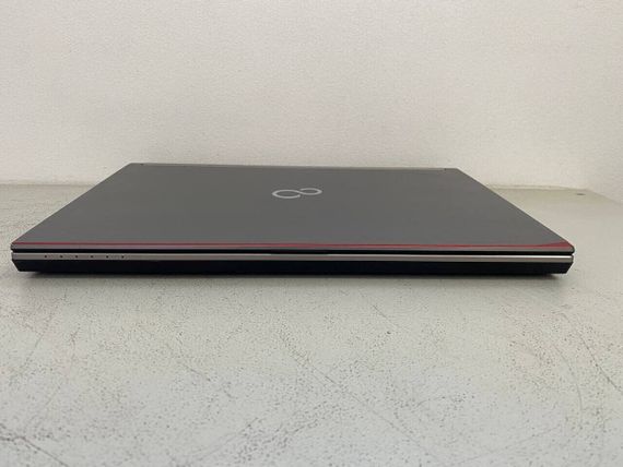 Мобільна робоча станція Fujitsu Celsius H730 / 15.6" (1920x1080) IPS / Intel Core i7-4800MQ (4 (8) ядра по 2.7 - 3.7 GHz) / 32 GB DDR3 / 256 GB SSD / nVidia Quadro K1100M, 2 GB GDDR5, 128-bit / WebCam / DVD-ROM б/в | Зображення 5
