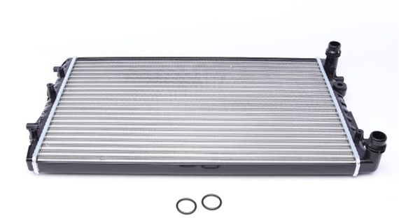 Радіатор охолодження Skoda Fabia 99-14 Roomster 06-15 CR 505 000S