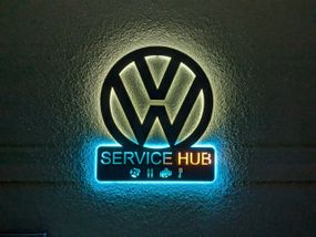 Панно декоративна картина на стіну Volkswagen SERVICE HUB LED підсвітка 490х568 acr-p000183