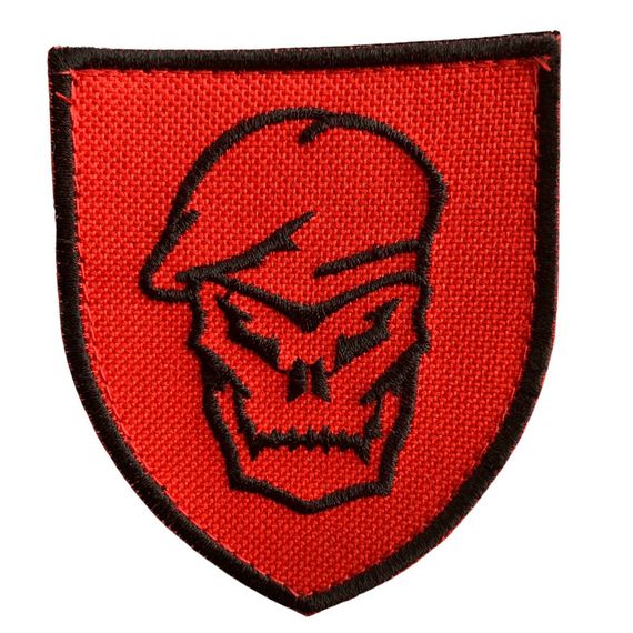 Шевроны  Щиток "череп в берете" вышивкой
