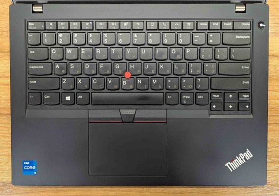 Ультрабук Lenovo ThinkPad L14 Gen 2 / 14" (1920x1080) IPS / Intel Core i5-1135G7 (4 (8) ядра по 2.4 - 4.2 GHz) / 16 GB DDR4 / 500 GB SSD / Intel Iris Xe Graphics / WebCam / Windows 11 б/в + Подарунок Бездротова миша / USB | Зображення 2