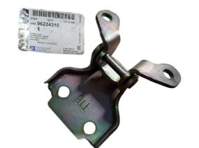 Петля передней двери правая нижняя и левая верхняя Ланос GM - 96224310
