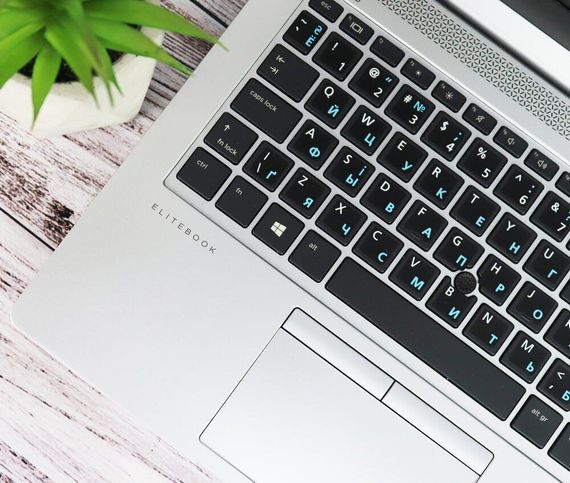 Ультрабук HP EliteBook 830 G5 / 13.3" (1920x1080) IPS / Intel Core i5-8350U (4 (8) ядра по 1.7 - 3.6 GHz) / 8 GB DDR4 / 256 GB SSD M.2 / Intel UHD Graphics 620 / WebCam б/в | Зображення 2
