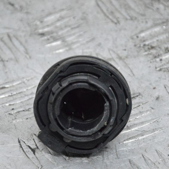 Відбійник капота Renault Laguna III 2007-2015 Відбійник кришки капота Рено Лагуна 3 658220001R | Зображення 1