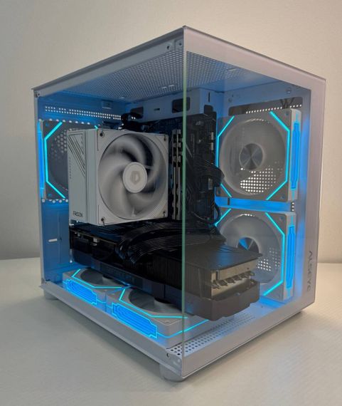 Ігровий ПК Gamdias Aura GC10M ARGB White Tower / AMD Ryzen 7 5700X (8 (16) ядер по 3.4 - 4.6 GHz) / 32 GB DDR4 / 500 GB SSD / nVidia GeForce RTX 3070, 8 GB GDDR6, 256-bit / 700W б/в | Зображення 1