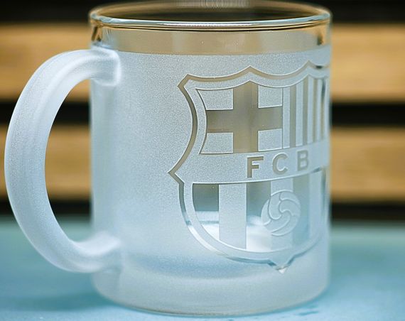 Стеклянная чашка 320 мл Barcelona с гравировкой подарок для фаната ФК Барселона футбольная кружка | Зображення 1