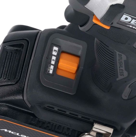 Шурупокрут ударний DeWALT McLaren F1 TEAM LIMITED EDITION з АКБ та ЗП DCF85MM2T | Зображення 2