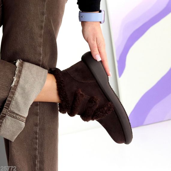 Удобные теплые замшевые зимние шоколадные ботинки на липучке | Зображення 6