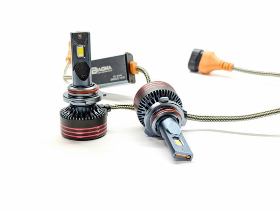 Комплект світлодіодних ламп M8 PRO HB3 9005 (P20d) 55W Canbus 6000K 12000Lm 12/24V | Зображення 1
