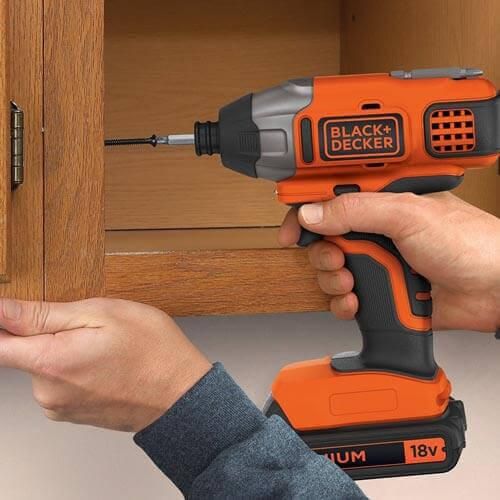 Шуруповерт ударний акумуляторний безщітковий BLACK+DECKER BDCIM18N | Зображення 3