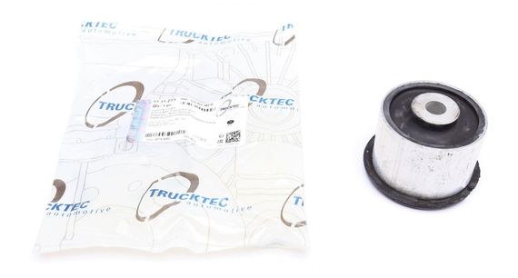 Сайлентблок важеля переднього знизу ззаду VW Touareg Audi Q7 Porsche Cayenne 02- 07.31.273