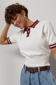В'язане коротке поло з контрастним комірцем - білий цвет, ONE SIZE (є розміри)