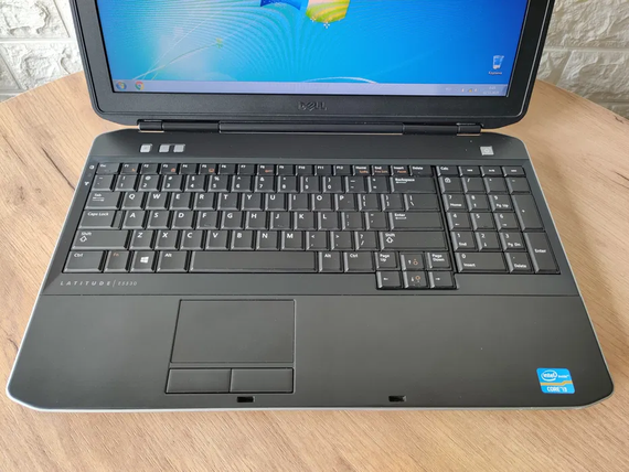 Ноутбук Dell Latitude E5530 /15.6 HD/i3-3120M/4Gb/HDD500Gb/Intel HD 4000 | Зображення 1