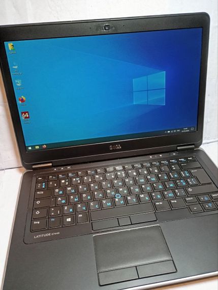 Ультрабук Б-клас Dell Latitude E7440 / 14" (1920x1080) TN / Intel Core i5-4300U (2 (4) ядра по 1.9 - 2.9 GHz) / 8 GB DDR3 / 256 GB SSD / Intel HD Graphics 4400 / WebCam б/в | Зображення 1