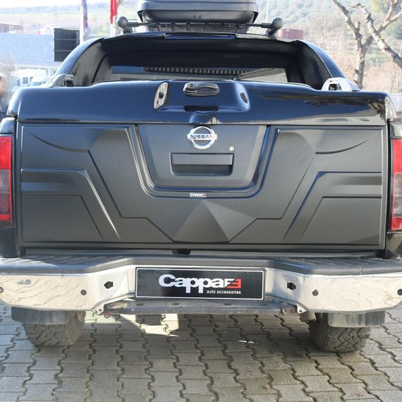 Накладка на кришку багажника (ABS) для Nissan Navara 2006-2015 рр.
