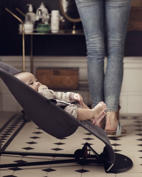 Крісло-гойдалка BabyBjörn Balance Soft Cotton • Ергономічне дитяче крісло-гойдалка | Зображення 1