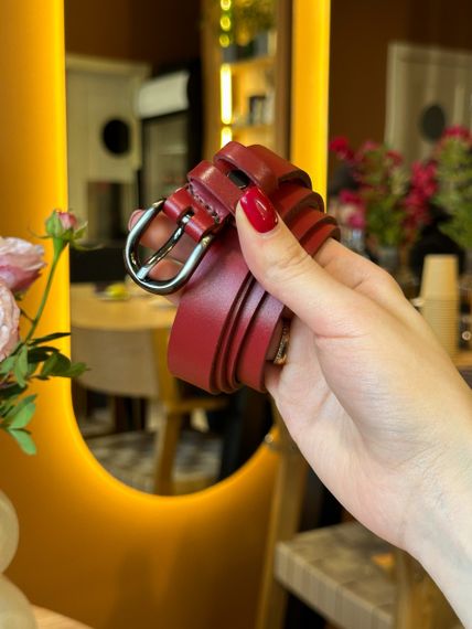 Кожаный женский ремень красного цвета 4711 | Зображення 2