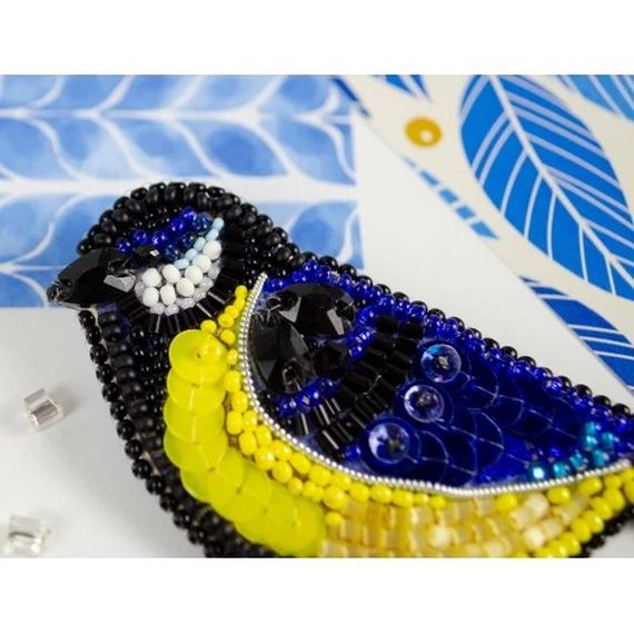 Набір для вишивання бісером прикраси "Прудка синичка" AD-232 на натуральному полотні | Зображення 3