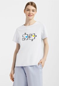 Футболка жіноча біла з принтом "Пазл", M