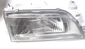 Фара Toyota Corolla E10 седан (91-97) права FP 8112 R2-E 81110-1E280A 81130-1E282