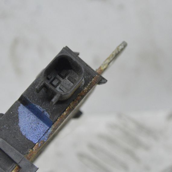 Замок кришки капота Ford Focus C-Max 2003-2012 Замок капота Форд Фокус Ц-Макс 3M5116700AB | Зображення 2