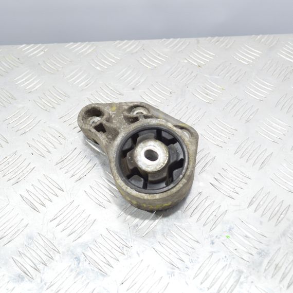 Кронштейн заднього редуктора Audi A4 B7 2004-2008 Опора моста Ауді а4 б7 8E0599125M | Зображення 1