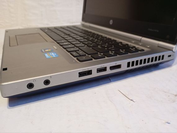 Ноутбук Б-класс HP EliteBook 8470p / 14" (1600x900) TN / Intel Core i5-3320M (2 (4) ядра по 2.6 - 3.3 GHz) / 8 GB DDR3 / 500 GB HDD / Intel HD Graphics 4000 / WebCam / DVD-ROM б/у | Зображення 5