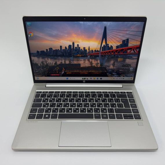 Ультрабук HP ProBook 445 G8 / 14" (1920x1080) IPS / AMD Ryzen 5 5600U (6 (12) ядер по 2.3 - 4.2 GHz) / 16 GB DDR4 / 256 GB SSD M.2 NVMe / AMD Radeon RX Vega 7 Graphics / WebCam б/в + Подарунок Мишка та килимок | Зображення 2