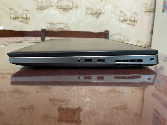 Мобильная рабочая станция Dell Precision 7530 / 15.6" (1920x1080) IPS / Intel Core i7-8850H (6 (12) ядра по 2.6 - 4.3 GHz) / 16 GB DDR4 / 512 GB SSD / nVidia Quadro P3200, 6 GB GDDR5, 192-bit / WebCam б/у | Зображення 5