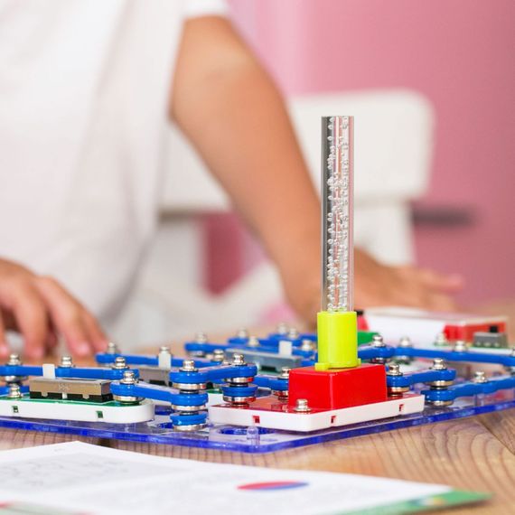 Електронний конструктор "Світло та колір RGB" DOKA D70700 зі світлом | Зображення 4