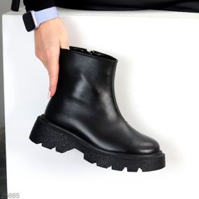 Шикарні зимові лаконічні чорні черевики натуральна шкіра 37