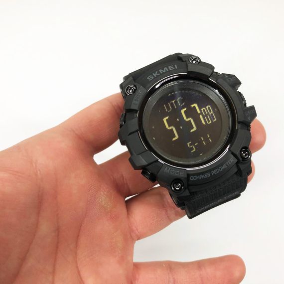 Годинник наручний чоловічий SKMEI 1356BK BLACK, фірмовий спортивний годинник. Колір: чорний | Зображення 9