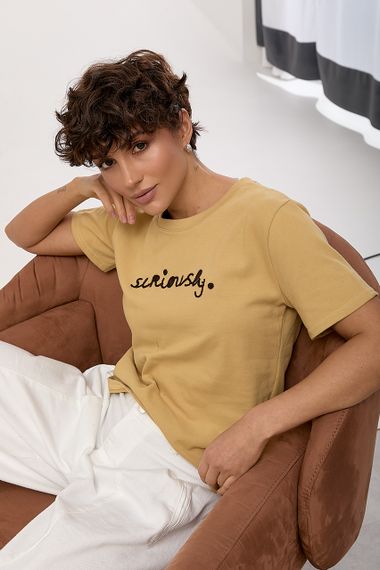 Однотонна футболка з вишитим написом - гірчичний цвет, ONE SIZE (є розміри) | Зображення 3
